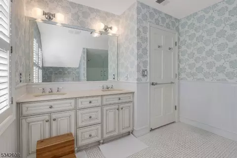 28 E Main St, Mendham Twp, NJ 07945 photo 28