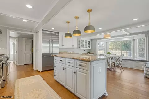 28 E Main St, Mendham Twp, NJ 07945 photo 17