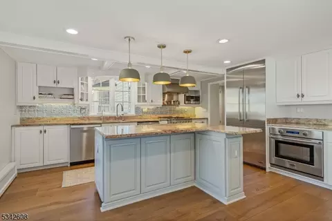 28 E Main St, Mendham Twp, NJ 07945 photo 15