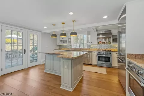 28 E Main St, Mendham Twp, NJ 07945 photo 16