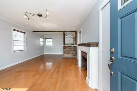 517 E Main St, Bridgewater, NJ 08807 photo 3