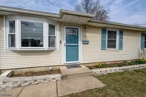 517 E Main St, Bridgewater, NJ 08807 photo 2