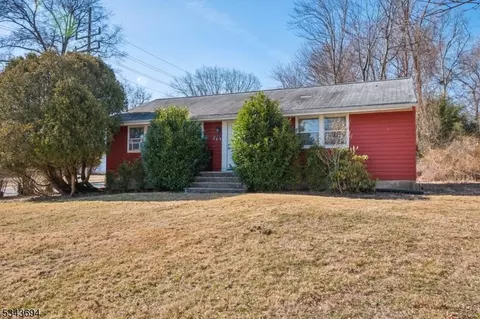 275 Malapardis Rd, Morris Plains, NJ 07950