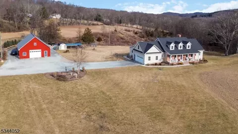 40 Lowe Rd, Sussex, NJ 07461