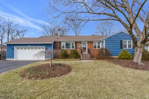 313 F St, Middlesex, NJ 08846