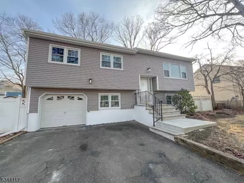 14 Beech St, Stanhope, NJ 07874
