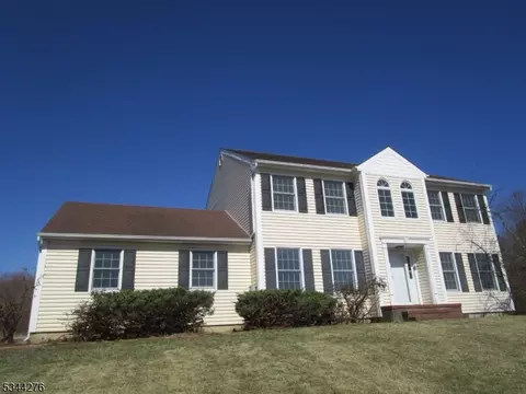 21 Frog Hollow Rd, Califon, NJ 07830