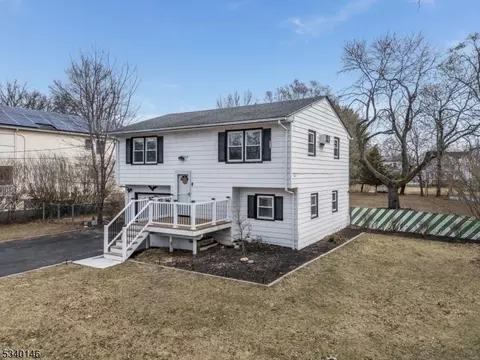73 Beach Ave, Bridgewater, NJ 08807