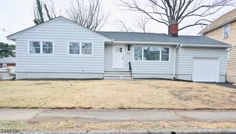 850 Dennis Pl, Linden, NJ 07036