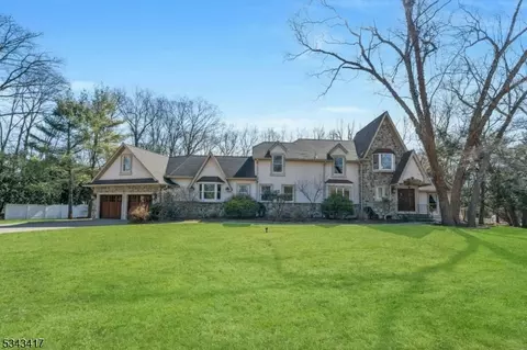 867 Woodfield Rd, Franklin Lakes, NJ 07417