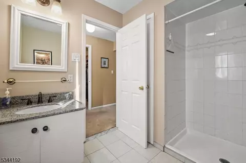 198 Webster Dr, Wayne, NJ 07470 photo 32