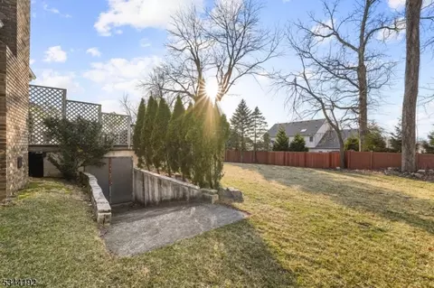 198 Webster Dr, Wayne, NJ 07470 photo 42