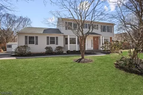 9 Evergreen Ct, Hillsborough, NJ 08844