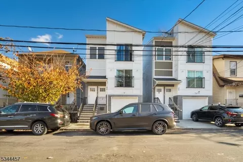 44 Wainwright St, Newark, NJ 07112