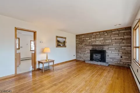 93 Conover Pl, Middlesex, NJ 08846 photo 16
