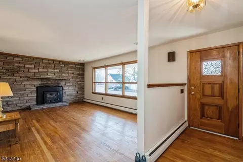 93 Conover Pl, Middlesex, NJ 08846 photo 14
