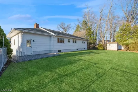 93 Conover Pl, Middlesex, NJ 08846 photo 11