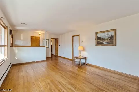 93 Conover Pl, Middlesex, NJ 08846 photo 17