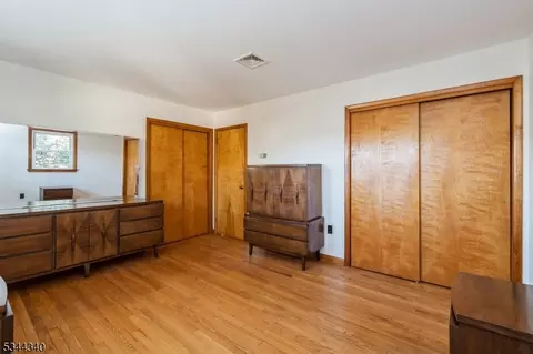 93 Conover Pl, Middlesex, NJ 08846 photo 33
