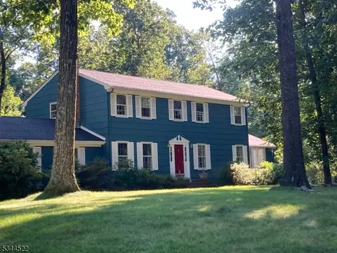 5 Harvest Row, Flemington, NJ 08822