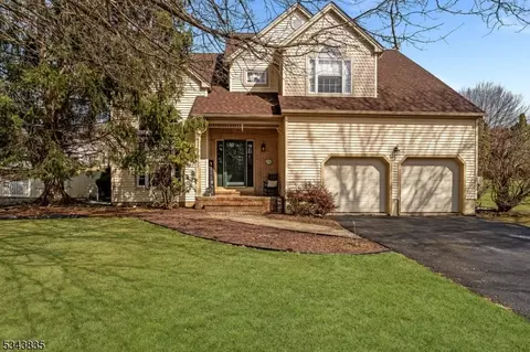 104 Pudding Stone Way, Phillipsburg, NJ 08865