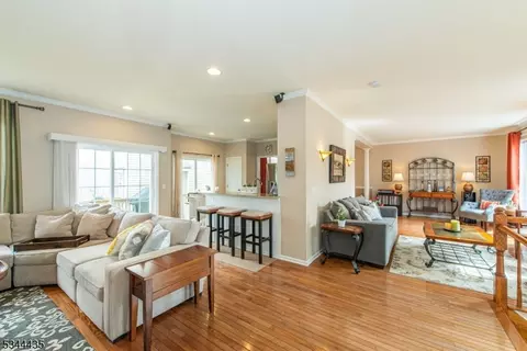 87 Arrowgate Dr, Randolph, NJ 07869 photo 9