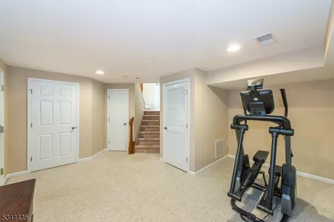 87 Arrowgate Dr, Randolph, NJ 07869 photo 33