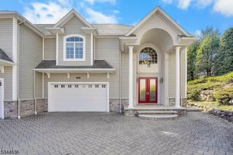 66 Mazur Pl #2, Hawthorne, NJ 07506