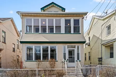 33 Temple Pl, Irvington, NJ 07111