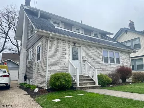 42 Pomona Ave, Newark, NJ 07112