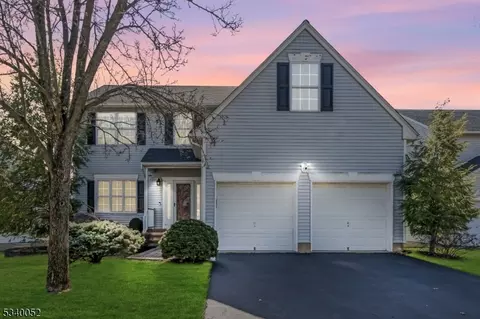 11 Wexford Way, Bridgewater, NJ 08807