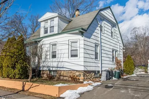 37 Rea Ave, Hawthorne, NJ 07506