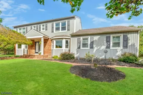 54 Michelle Ln, Hillsborough, NJ 08844