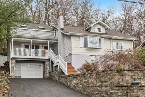 58 Upper Lakeview Ave, Ringwood, NJ 07456