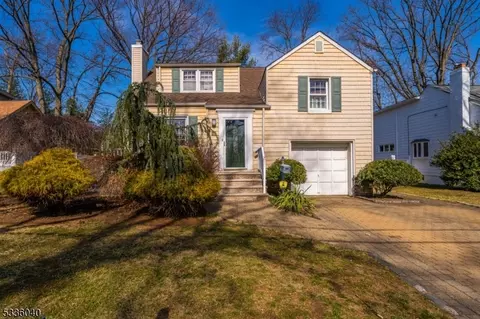 36 Sherwood Rd, Springfield, NJ 07081