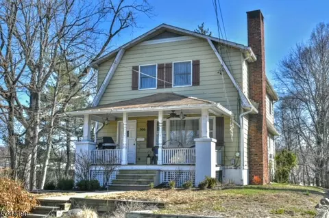 506 Island Rd, Ramsey, NJ 07446