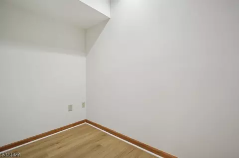 3 Orchard Ct, Montclair, NJ 07042 photo 36