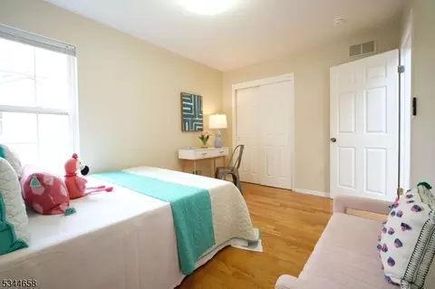 3 Orchard Ct, Montclair, NJ 07042 photo 26