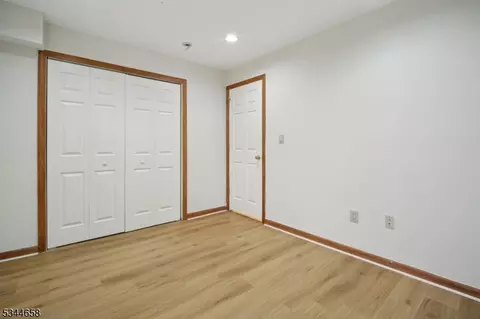 3 Orchard Ct, Montclair, NJ 07042 photo 34