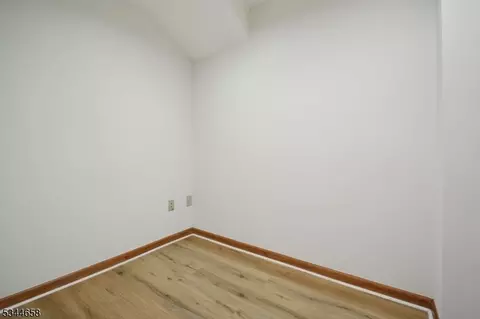 3 Orchard Ct, Montclair, NJ 07042 photo 35