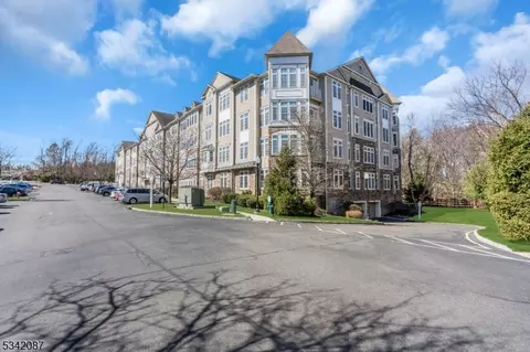1111 Cedar Village Blvd, East Brunswick, NJ 08816