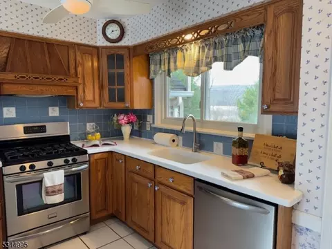 110 Mudtown Rd, Wantage, NJ 07461