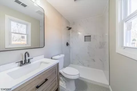 162 Barbara Pl, Middlesex, NJ 08846 photo 25