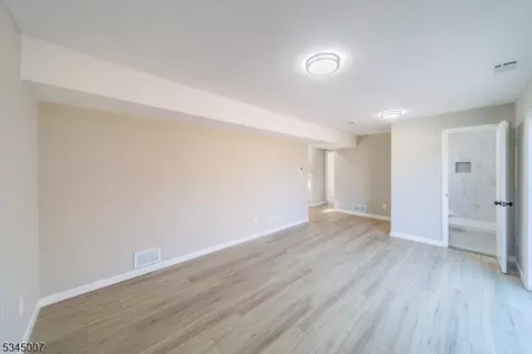 162 Barbara Pl, Middlesex, NJ 08846 photo 24