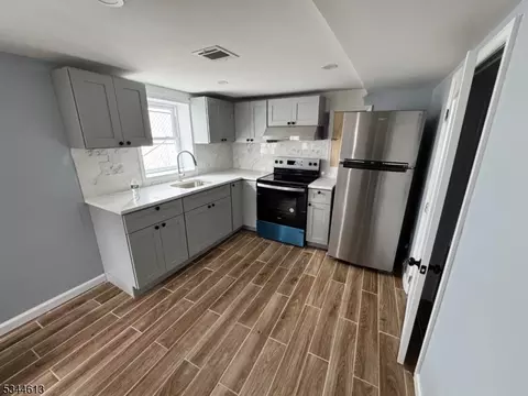 21 Dover St, Paterson, NJ 07501 photo 22