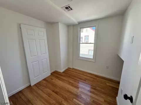 21 Dover St, Paterson, NJ 07501 photo 16
