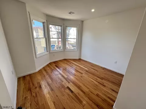 21 Dover St, Paterson, NJ 07501 photo 18