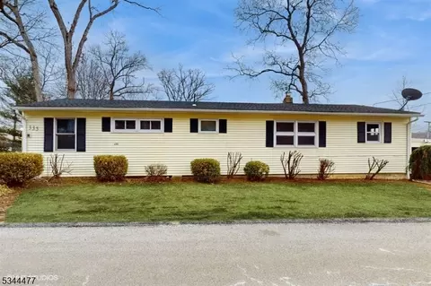 335 Squaw Trl, Byram Township, NJ 07821