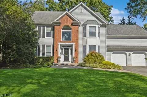2 Hoyt St, Madison, NJ 07940