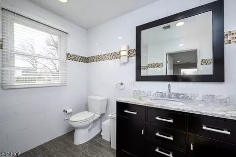 487 Brook Ave, Passaic, NJ 07055 photo 28